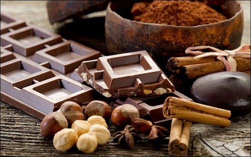 Чому ми так любимо шоколад: наукове пояснення та поради для здорового харчування