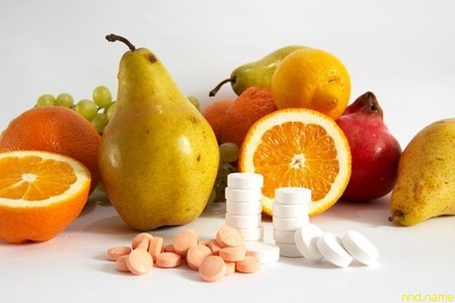 витамины и фрукты